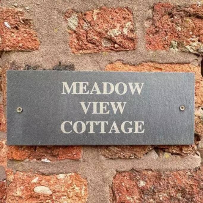 Meadow View - Cosy, Romantic & 20 Mins From Alton Towers * Dilhorne